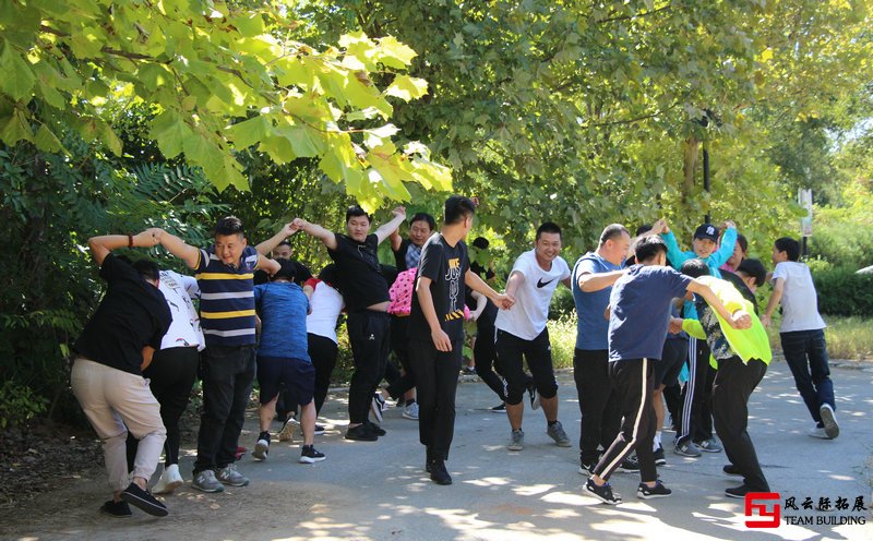 團(tuán)建小游戲大樹(shù)與松鼠