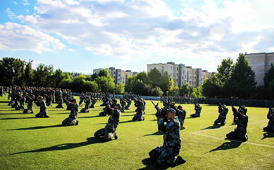 軍訓(xùn)心得-軍訓(xùn)為始，砥礪前行